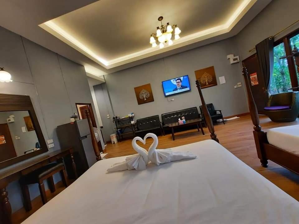 Amantra Homestay & Village Surat Thani Exterior photo